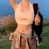 小露蛮腰的美女潮图壁纸