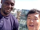 是非成败！当年前国米主席张康阳在总部楼顶官宣卢卡库回归国米