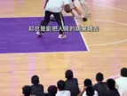 欧文给小球员上课，这满满都是细节啊