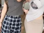 美娜此前跟自己的亲姐姐合拍视频，你们觉得像吗？
