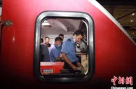 中国首条民营控股高铁杭绍台高铁开始接触网热滑试验
