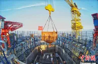 深中通道伶仃洋大桥东索塔完成封顶