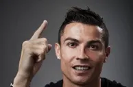 玩球资讯：FIFA年度最佳颁奖：C罗力压梅西蝉联最佳球员