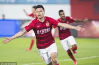玩球赛报：中超-恒大5-1贵州提前两轮夺七连冠