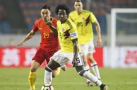 玩球赛报：国足0-4哥伦比亚热身遭连败 武磊再错失良机