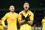 玩球赛报：东亚杯-国足2-2韩国 韦世豪首秀闪击于大宝救主