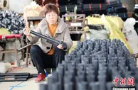 河北平乡特色产业助乡村振兴  “脱贫小院”变“致富院”