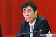 足球资讯：中超太离谱，为躲避足协限薪令，竟给球员妻子＋亲戚提供天价合同