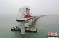 搭设第100片逾千吨箱梁 深中通道海域段引桥箱梁架设突破8.5千米