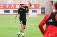 体坛：多人伤退及增援亚运队，国足后防线用人捉襟见肘