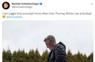 小猪调侃穆勒：我玩雪球的时间比你踢球都多