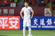 足坛早报：武磊再添一冠，巴萨女足加冕三冠王，图赫尔将续约蓝军