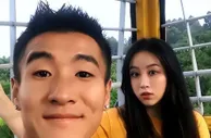 足球资讯：韦世豪大婚恒大众将再聚首！郜林携漂亮媳妇出席，编制内郑智像老父亲