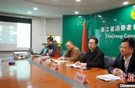 薇娅被封后，李佳琦热搜不断！