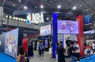 30分钟定制个性化手表、弹奏扬琴的机器人……消博会上这些展品亮了！