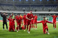 2球完败+全场被压制+以大打小...国足亚运队表现不如U20？