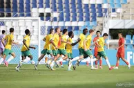亚洲杯U17全场战报：谢龚博两扑点 王钰栋梅开二度 中国U17男足3-5憾负澳大利亚
