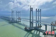 中国首座跨海高速铁路桥梁实现主桥合龙