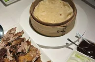 ????好吃好吃！罗贝托社交媒体晒美食照：吃烤鸭