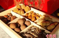 “在他乡过年，钱也不能省”
