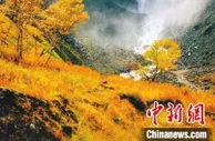 中华名山长白山通高铁 激活沿线旅游经济
