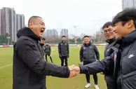 马明宇探班成都蓉城，调侃老对手徐正源：其实我非常讨厌你