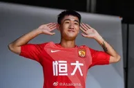 广州队球员韦世豪、严鼎皓、李扬，申花华裔球员王毅加盟武汉三镇