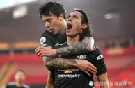 足球赛报：超级大逆转！曼联2球落后3-2绝杀制胜 英超客场8连胜创纪录