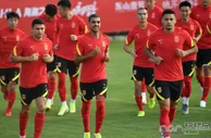 足球资讯：CCTV5直播世预赛12强赛！国足首战澳大利亚，能否赢得首胜？