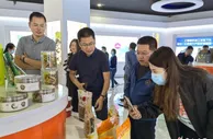 通讯：秦长城脚下民众“赶时髦”：用直播沟通世界