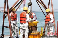 大连湾海底隧道E16管节安装成功 海底隧道全幅贯通进入倒计时