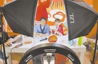 借网络“逆生长”，百年老字号“圈粉”年轻一代