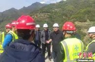 重庆“穿山甲”筑路记