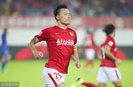 足球资讯：中超夺冠赔率 上港恒大并列领跑 国安紧逼差距缩小