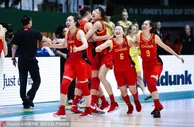 篮球赛报：掀翻世界杯亚军+打破25年魔咒！庆幸中国篮球还有她们