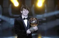 足球资讯：首届FIFA金球奖，梅西获奖，却是争议最大的一次