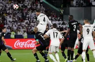 足球资讯：成绩好底气足！红军新球衣合同要价7500万