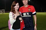 李铁曝猛料，曝妻子没拿巨款，国外多处豪宅，英国美女或成赢家