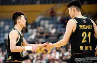 广东VS广厦前瞻：周琦大战胡金秋 华南虎能否复仇