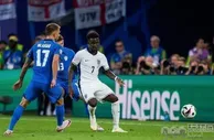 丑陋的0-0，球迷看睡了，欧洲杯15亿战舰3场梦游：头名出线