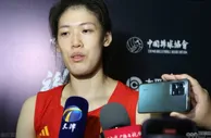 突发！曝李盈莹正式提交退役申请，中国女排遭重创，她才年仅24岁