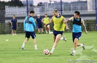 烽火前哨：长春亚泰今天飞抵江城武汉三镇备战轻松减压