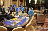 澳门近7万人从事博彩业，占本地就业人口超过四分之一。