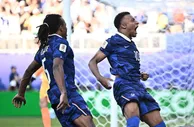 世界杯-姆巴佩破门主裁争议判罚不断 法国1-0巴拉圭将战摩洛哥
