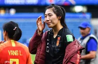 足球赛报：一战封神！彭诗梦将女足“扑”进16强 淘汰赛她仍是关键一环