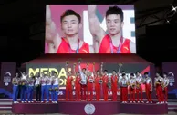 体操世锦标男团中国队夺冠 俄罗斯以0.049差距屈居亚军