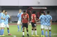 足球赛报：知道丢人了？上港四外援出战不敌中乙队，输球后大家开始怀疑人生
