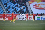 足球赛报：U23亚洲杯-何超染红中国1-2卡塔尔 小组第三出局