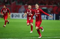 足球赛报：亚冠-上港两度落后2-2追平蔚山 奥斯卡梅开二度