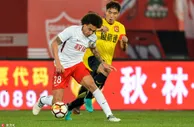 足球资讯：你大爷还是你大爷 郑智联赛首演力压比利时国脚